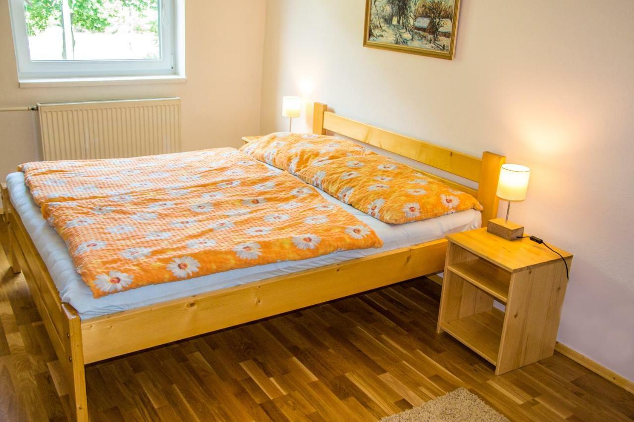 Ubytovanie U Jozefa Cerveny Klastor Luaran gambar